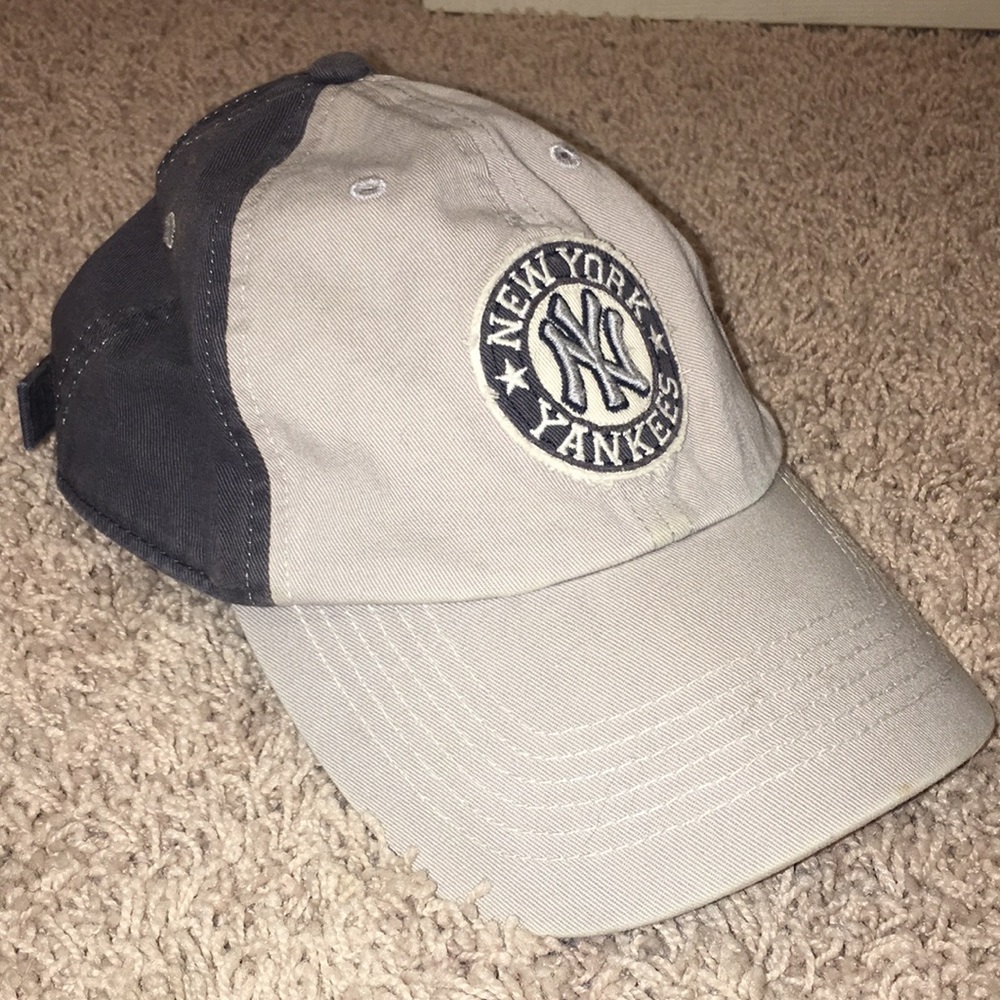 New York Yankees hat
